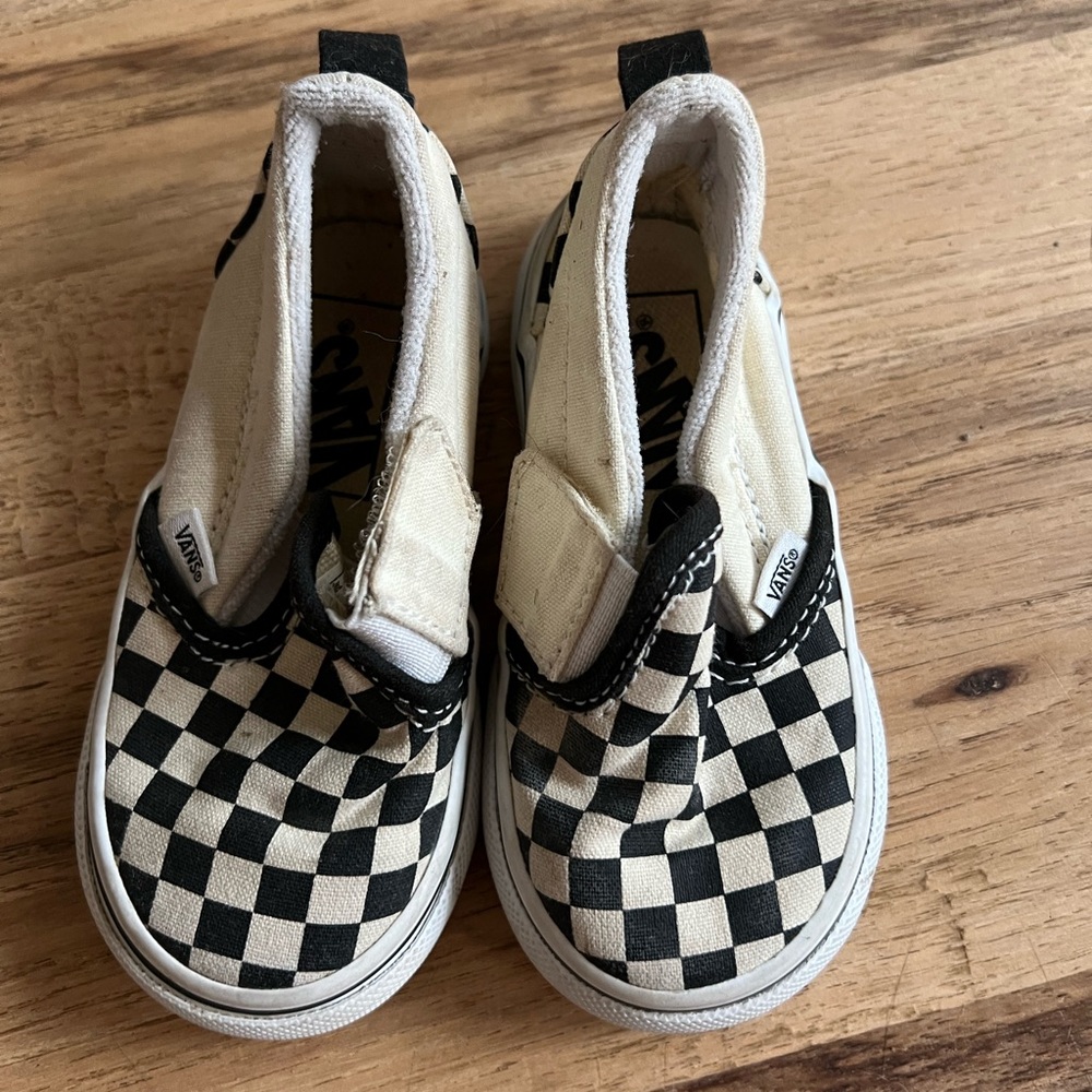 Checkered Vans ~ Toddler 6